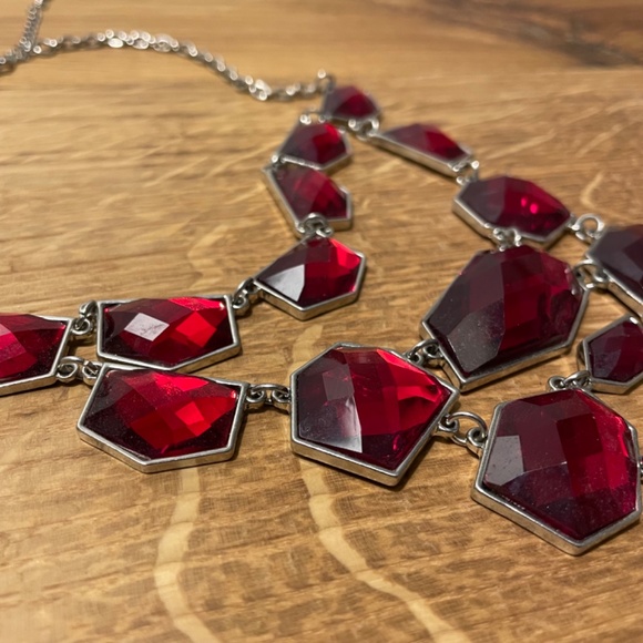 Necklace Fashion Jewelry Red and Silver Geometric Pattern Accessory - Picture 5 of 9